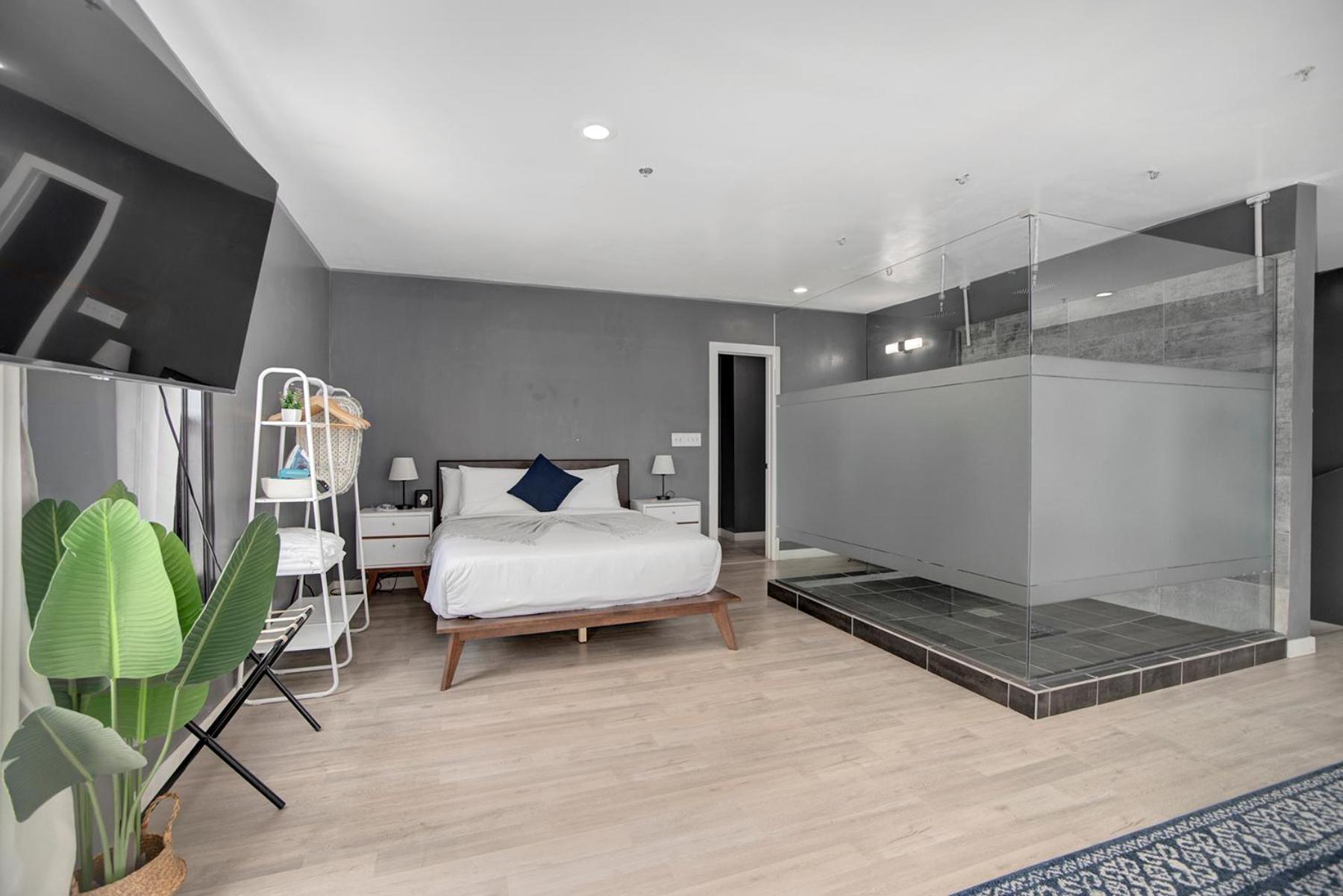 Good Hotels Downtown DEN Екстериор снимка